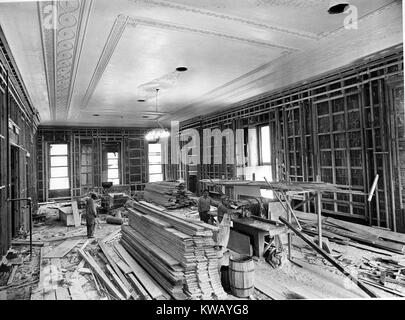 Nord-est Vista nella Sala Est durante la ristrutturazione della Casa Bianca di Washington D.C, 21 giugno 1951. Foto Stock