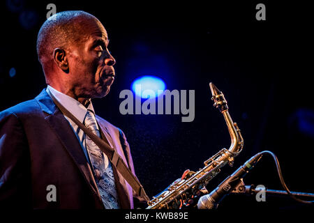 La American funk e soul il sassofonista jazz Maceo Parker esegue un concerto dal vivo presso il Danish music festival SmukFest 2016. Danimarca, 06/08 2016. Foto Stock