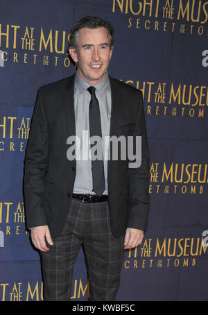 NEW YORK, NY - 11 dicembre: Steve Coogan assiste il 'Notte al Museo: Segreto della tomba " New York Premiere al Teatro Ziegfeld su dicembre 11, 2014 in New York City. Persone: Steve Coogan Foto Stock