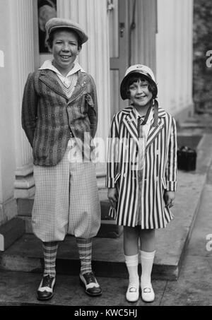 Mickey Daniels e Peggy Eames, bambino stelle in 'la nostra pista' commedie alla Casa Bianca. Hanno incontrato il presidente Calvin Coolidge il 18 maggio 1927. (BSLOC 2015 15 147) Foto Stock