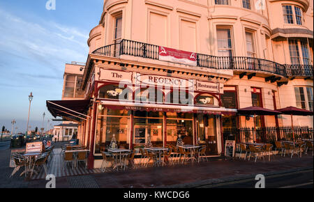 La famosa Regency ristorante di pesce sul lungomare di Brighton Foto Stock