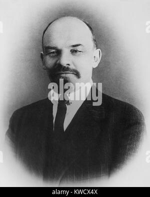 Vladimir Ilyich Ulyanov Lenin, 1916 mentre in esilio politico in Svizzera. Eventualmente adottate alla Conferenza di Kienthal (aka. Seconda Conferenza di Zimmerwald) una conferenza internazionale di socialisti che si oppone alla prima guerra mondiale (BSLOC 2017 2 17) Foto Stock