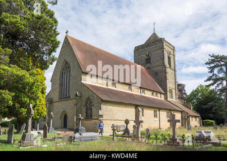 Chiesa Parrocchiale di San Wilfrid, St Wilfrid's Way, Haywards Heath, West Sussex, in Inghilterra, Regno Unito Foto Stock