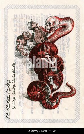 La Propaganda opuscolo distribuito dalle forze delle Nazioni Unite conducono dagli Stati Uniti durante la Guerra di Corea, 1950-1953. Essa mostra popolo coreano e un soldato intrecciano in un cranio intitolata red python con una falce e martello logo. Stati Uniti Air Force B-29s aveva un sofisticato sistema di goccia opuscoli nelle missioni di notte su aree nemiche. (BSLOC 2014 11 271) Foto Stock