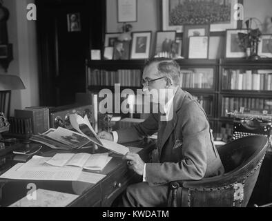 Thomas R. Shipp con un discorso scritto da William Jennings Bryan, 28 luglio 1925. Bryan era morto con due giorni di anticipo. Nel 1908 discorso, Bryan ha coniato la frase "Twilight Zone'. Shipp era un prominente di pubbliche relazioni e pubblicità uomo negli anni Venti del Novecento (BSLOC 2016 10 61) Foto Stock