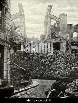 Guerra mondiale 1. Battaglia di Arras (9-12 Aprile 1917). Le rovine della Cattedrale di Arras, dopo le battaglie di aprile-maggio 1917. (BSLOC 2013 1 141) Foto Stock