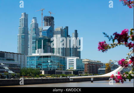 Regione Puerto Madero nella città di Buenos Aires, costa del golfo La Plata. Buenos Aires. Argentina Foto Stock