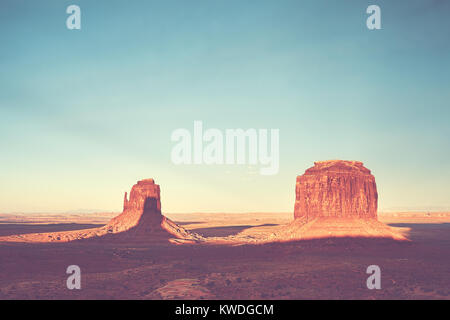 Il colore nei toni del tramonto del Monument Valley, Stati Uniti d'America. Foto Stock