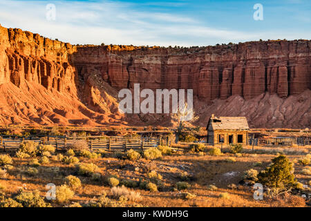 Abbandonato il Mormon Homestead vicino al Capitol Reef National Park nello Utah Foto Stock