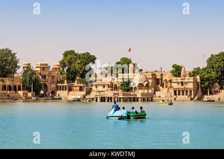 Gadsisar (Gadisagar) il lago in Jaisalmer, Rajasthan, India Foto Stock