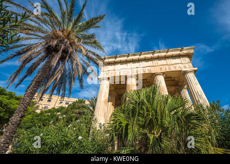 Monumento ad Alessandro palla in Lower Barrakka Gardens, Valletta, Malta Foto Stock