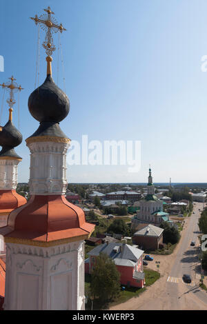 Visualizzare via Lenin nella città Totma dal campanile chiesa dell'ingresso in Gerusalemme, Vologda regione, Russia Foto Stock