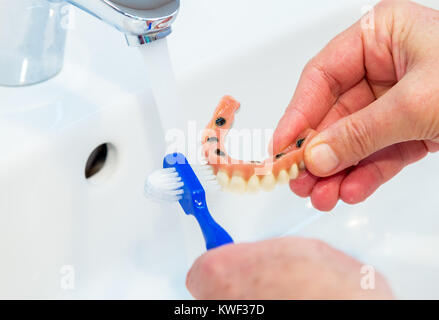 Dentiere, protesi dentale Foto Stock