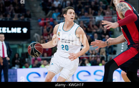 Vitoria, Spagna. 3 gennaio, 2017. in azione durante la partita di basket della stagione 2017/2018 di spagnolo ACB League 'Endesa' tra Saski Baskonia e Real Madrid Baloncesto a Fernando Buesa Arena Center su Gennaio 3, 2017 a Vitoria, Spagna. Credito: David Gato/Alamy Live News Foto Stock