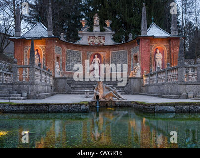 Trick Fountains, Teatro Romano, il Castello di Hellbrunn, Salisburgo, Austria, Europa Foto Stock