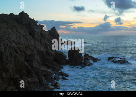 Sunrise off Hella Punto vicino Gwennap testa in Cornovaglia Foto Stock