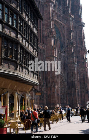 Europa/Francia/Alsace/Bas-Rhin/Strasburgo. La Maison Kammerzell. Une maison hors normes et monumento onu riche d'histoire// una sorta di istituzione Foto Stock