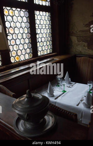 Europa/Francia/Alsace/Bas-Rhin/Strasburgo. La Maison Kammerzell. La Salle.// La Maison Kamerzell, ristorante. La sala da pranzo Foto Stock