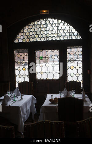 Europa/Francia/Alsace/Bas-Rhin/Strasburgo. La Maison Kammerzell. La Salle.// La Maison Kamerzell, ristorante. La sala da pranzo Foto Stock