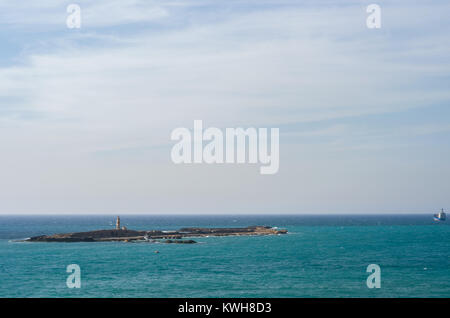 Vista di Sidone Lighthouse, Libano, mare del Mediterraneo. Foto Stock