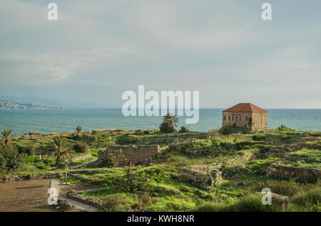 Vecchia casa di molluschi e crostacei in Byblos, Libano Foto Stock