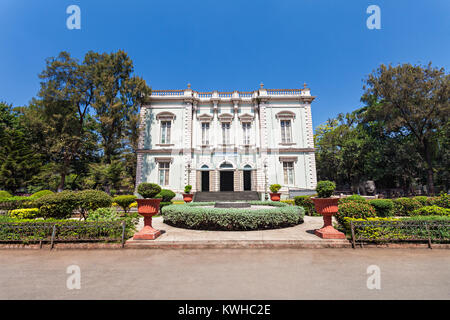 La Dott.ssa Bhau Daji Lad Mumbai City Museum (precedentemente noto come il Victoria and Albert Museum) è il museo più antico in Mumbai, India Foto Stock