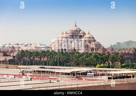 Facciata di un tempio Akshardham, Delhi, India Foto Stock