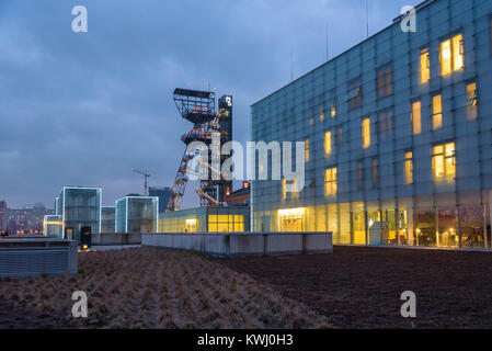 Katowice, Polonia - 2 Gennaio 2018: gli edifici dell'ex miniera di carbone di Katowice trasformato nella sede del Museo di Slesia Foto Stock