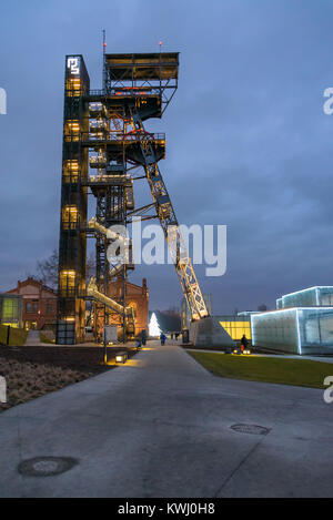 Katowice, Polonia - 2 Gennaio 2018: gli edifici dell'ex miniera di carbone di Katowice trasformato nella sede del Museo di Slesia Foto Stock