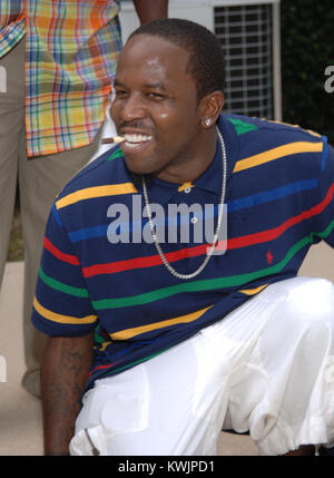 MIAMI, FL - agosto 07: Big Boi, rapper per il popolare gruppo Outkast, è stato arrestato a Miami oggi per le accuse di possesso di droga ... TMZ ha imparato. Secondo la Contea di Miami-Dade Reparto Rettifiche, il sig. Boi (vero nome Antwan Patton) è stata caricata con tre conteggi del possesso di una sostanza controllata e un conteggio del possesso di droga paraphernalia. Le sostanze controllate sono state elencate come pillole di ecstasy, MDMA in polvere e Viagra. Secondo la Contea di Miami-Dade Reparto Rettifiche, tutte le tasse sono felonies. Applicazione della legge le fonti ci dicono che egli è stato sfatato da parte delle autorità doganali e di frontiera p Foto Stock
