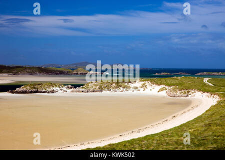 I turisti la visualizzazione di naufragio sulla spiaggia Bunbeg, Gweedore Bay, County Donegal, Irlanda Foto Stock