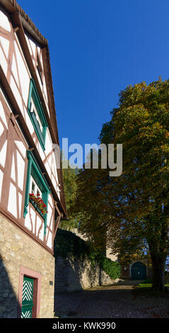 Bruchsal: street Brunnenstraße, castello Schloss Obergrombach, Kraichgau, Baden-Württemberg, Germania Foto Stock