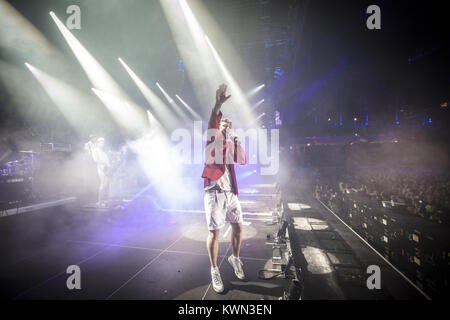 Il popolare tedesco rapper Laciny Marten è meglio conosciuto per la sua fase di nome Marteria e qui esegue un concerto dal vivo presso il tedesco hip-hop Splash festival! Festival 2013. Germania, 13/07 2013. Foto Stock