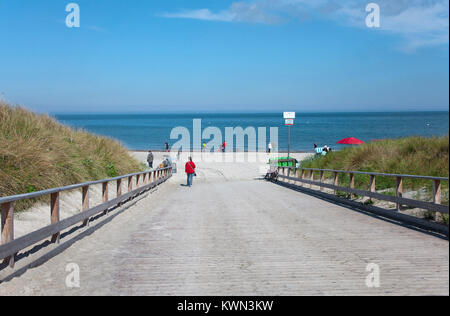 Accesso alla spiaggia a Dierhagen, Fishland, Meclemburgo-Pomerania, Mar Baltico, Germania, Europa Foto Stock