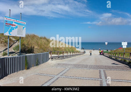 Accesso alla spiaggia a Dierhagen, Fishland, Meclemburgo-Pomerania, Mar Baltico, Germania, Europa Foto Stock