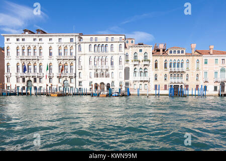 Palazzo Ferro Fini, o il Consiglio Regionale del Veneto, Palazzo Contarini Fasan e Palazzo Venier Contarini, Grand Canal, Basino San Marco, Venezia Foto Stock