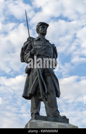 Statua del Colonnello Giuseppe Williamson Hawley sulla 124Pennsylvania volontario monumento di fanteria, Antietam National Battlefield, MD, Stati Uniti d'America. Foto Stock