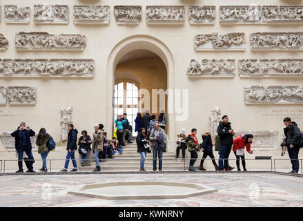 Antico romano e la scultura greca in museo Louvre nella capitale francese parigi Foto Stock