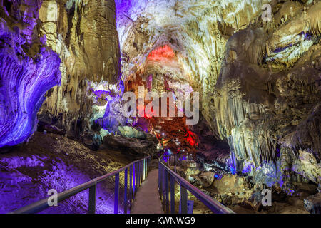 Prometeo Caverna di Tskaltubo, la regione di Imereti della Georgia Foto Stock