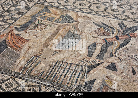 Diana e le ninfe di balneazione mosaico presso l'antica città romana di Volubilis. Il Marocco, Africa del Nord Foto Stock