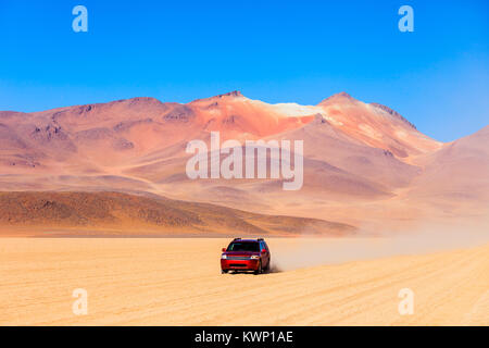 Salvador Dali deserto, nota anche come Valle Dali è estremamente arida valle del sudovest della Bolivia Foto Stock