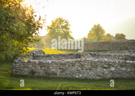 Impero romano rovine presso la Colonia Ulpia Traiana Sarmizegetusa in Hudedoara County, Romania Foto Stock