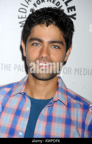 NEW YORK, NY - 20 Luglio: Attori Adrian Grenier, Kevin Connolly, produttore Doug Ellin, Jerry Ferrera e Kevin Dillon frequentare una serata con "entourage" presso il Paley Centre for Media sulla luglio 20, 2011 a New York City. Persone: Adrian Grenier Foto Stock