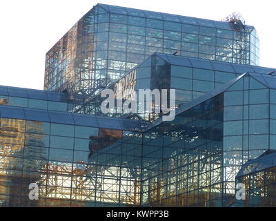 New York City Convention Centre, aka Jacob Javits Center, progettato dall'architetto I. M. Pei Foto Stock