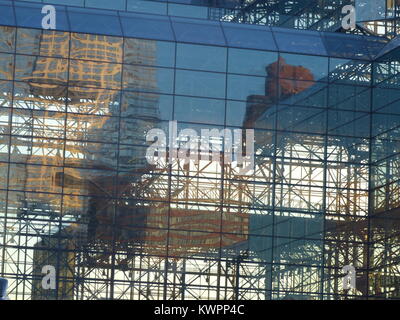 New York City Convention Centre, aka Jacob Javits Center, progettato dall'architetto I. M. Pei Foto Stock