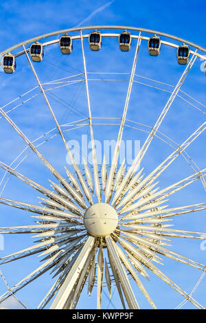 La ruota di Liverpool si trova dalla Liverpool Echo Arena, Liverpool, Merseyside England, Regno Unito Foto Stock