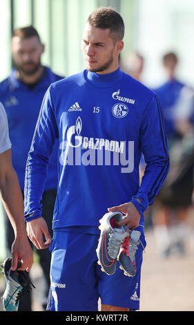 Benidorm, Spagna. Gen 5, 2018. Marko Pjaca porta le sue scarpe al winter training camp del team della Bundesliga FC Schalke 04 a Benidorm, Spagna, 5 gennaio 2018. Credito: Tim Rehbein/dpa/Alamy Live News Foto Stock