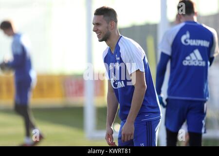 Benidorm, Spagna. Gen 5, 2018. Marko Pjaca in azione in inverno il training camp del team della Bundesliga FC Schalke 04 a Benidorm, Spagna, 5 gennaio 2018. Credito: Tim Rehbein/dpa/Alamy Live News Foto Stock