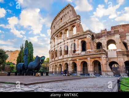 Colosseo al tramonto, Roma, lazio, Italy Foto Stock