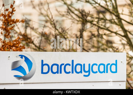 Northampton UK Dicembre 07, 2017: logo Barclaycard accedi Brackmills Industrial Estate. Foto Stock